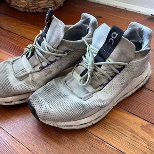 Oncloud Cloudnova sneakers well worn
